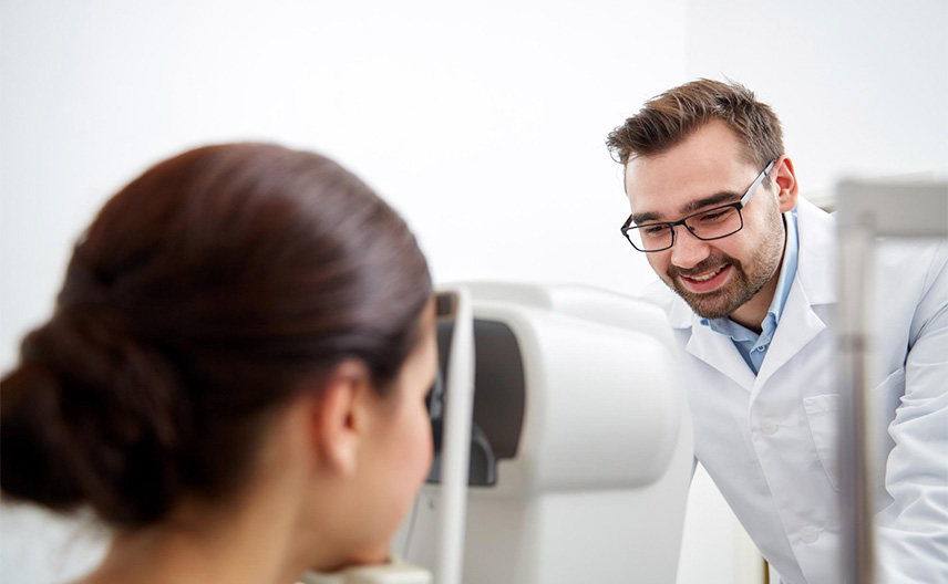 Hábitos saludables para cuidar tus ojos en el día a día